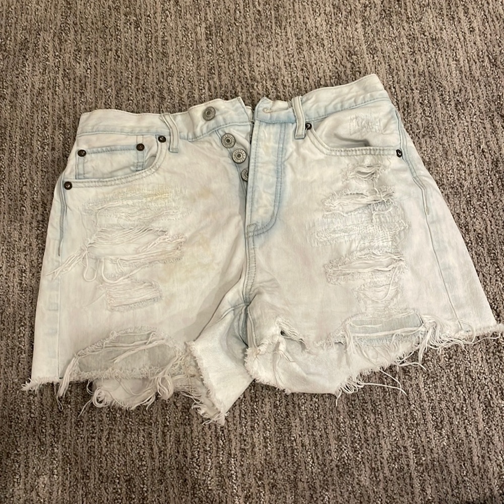 Light wash American Eagle denim shorts